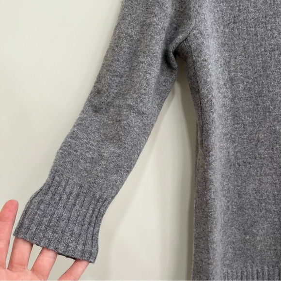 Saks Fifth Avenue 100% Cashmere Gray Turtleneck Tunic Length Sweater Size XS - Picture 5 of 9